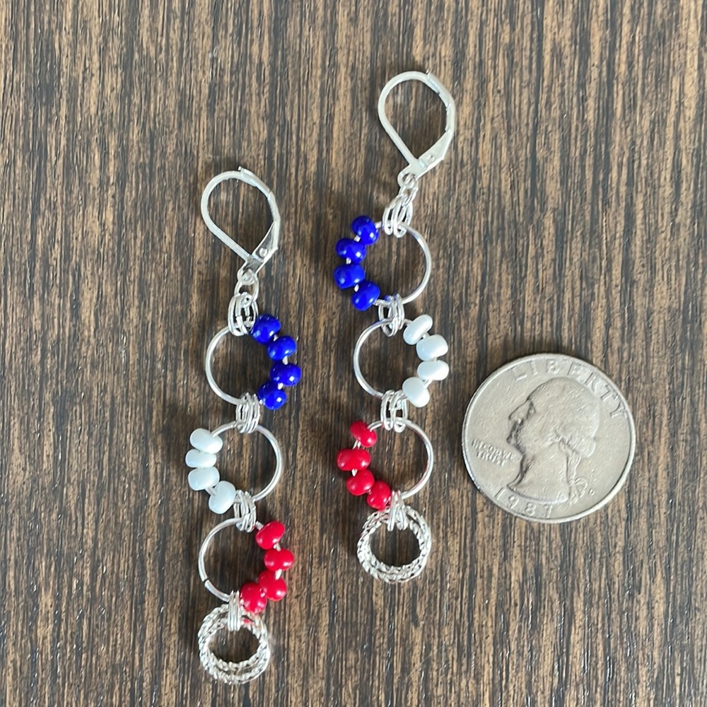 HAND CRAFTED RED WHITE AND BLUE EARRINGS - Picture 4 of 10